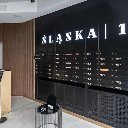 Slaska 12 *